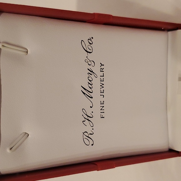 R.H. Macy & Co 14k cultured pearl necklace - Picture 5 of 6